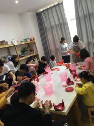 ��Ʒ�Ƕ�ͯ��ʵ���ڵı���ʹ�����˼ά�Ĺؼ�