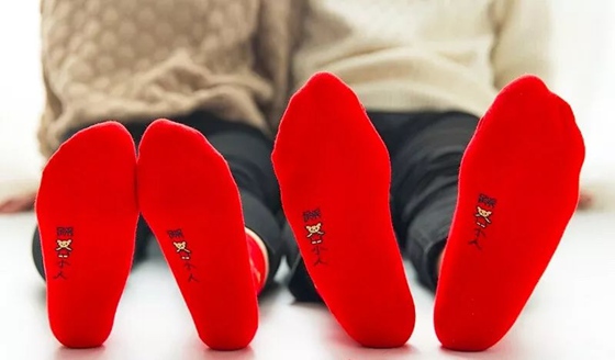 ������ΪʲôҪ����ɫ,�����괩��ɫʲô��˼