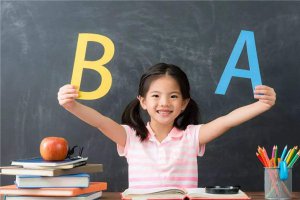 ��˹��Ӣ����ѵ