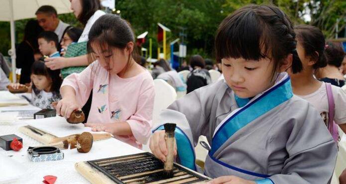 �н̺��˿��ֹ�ѧ��������