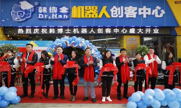 �Ͼ�����ʿ�������ۺ����ʷ�չ���ļ���