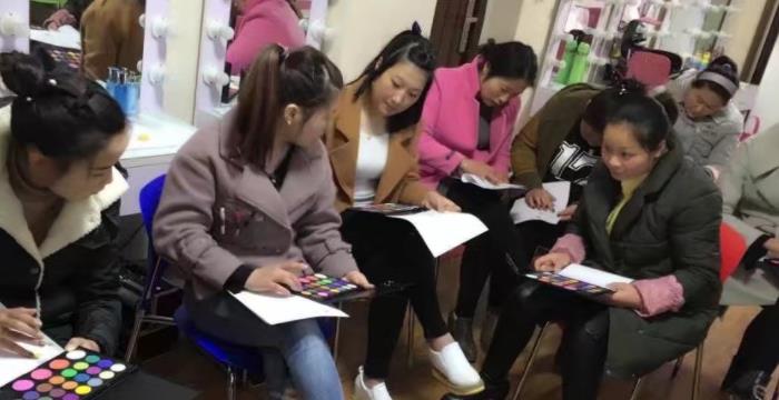 Ӱ�컯ױ��ѵ����