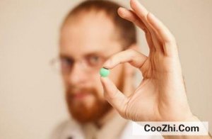 ���Ա���ҩ�����и�������