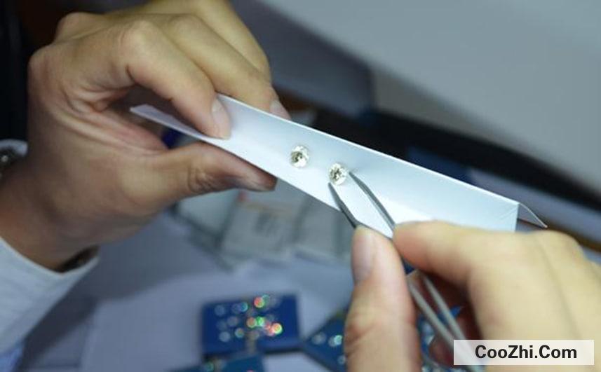 ��ʯ���ʶ����α