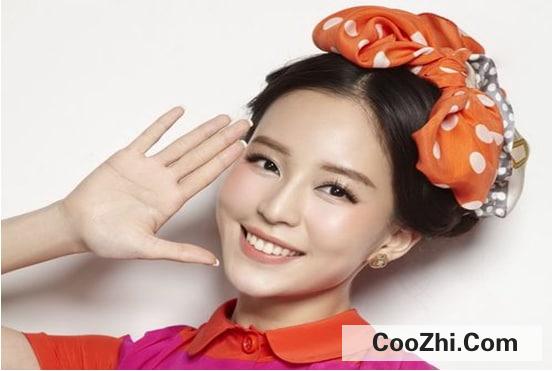 �����ѵ��΢Ц