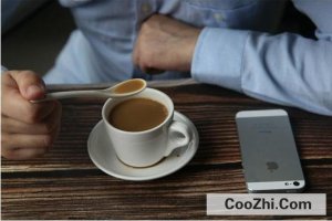 <b>ʲô��С������</b>